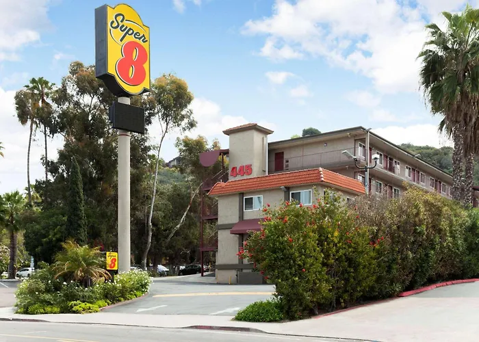 moteles Super 8 By Wyndham San Diego Circle