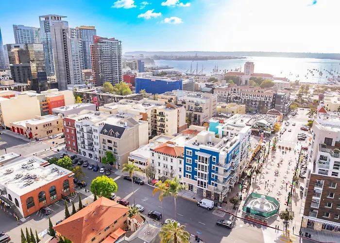 Pet Friendly hotel: Urban Boutique Hotel- Little Italy, Downtown San Diego
