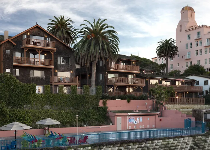 La Jolla Cove Suites